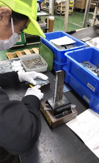 金属加工会社-製造補助作業